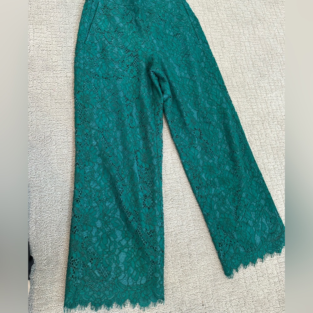 Gorgeous green lace pants